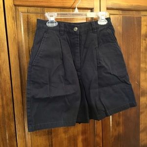 LRLauren shorts, size 4P, pockets, 2 button closure, belt loops, cotton